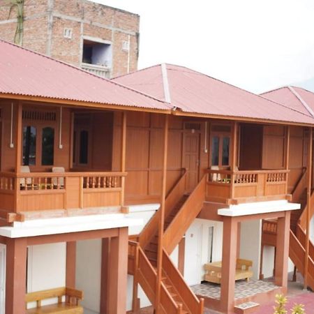 Granada Inn Palu Buitenkant foto
