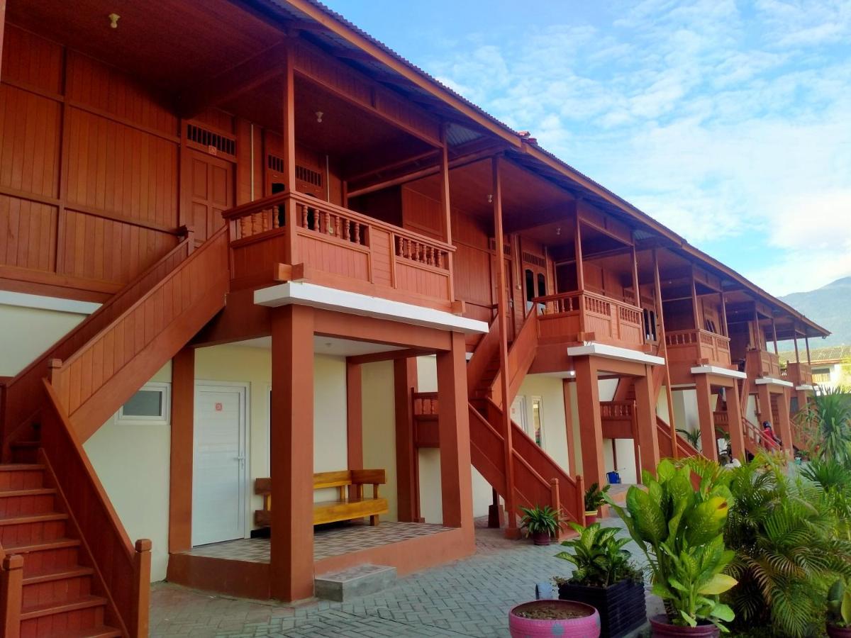 Granada Inn Palu Buitenkant foto
