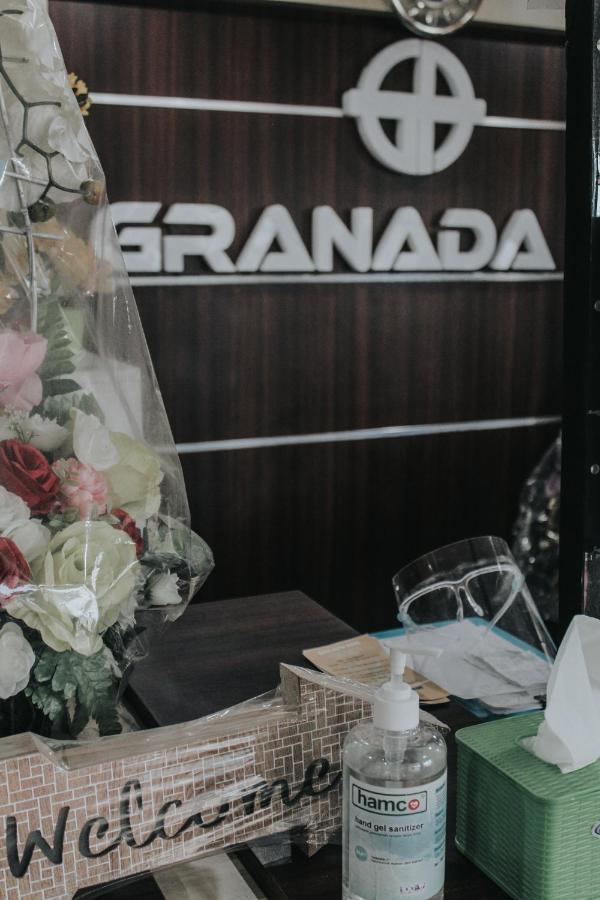 Granada Inn Palu Buitenkant foto