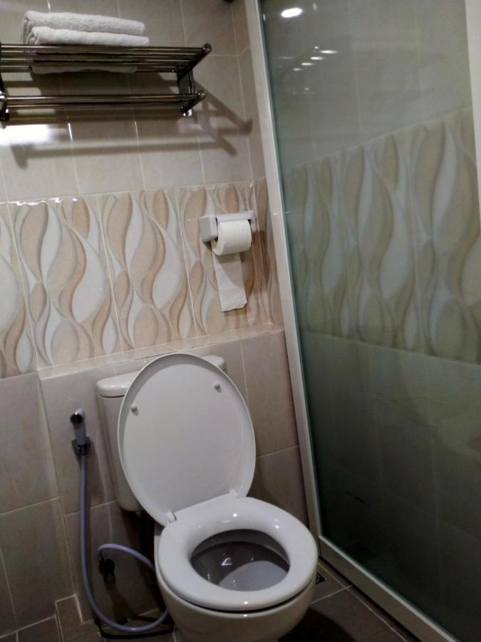Granada Inn Palu Buitenkant foto