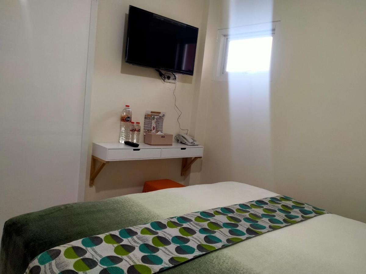 Granada Inn Palu Buitenkant foto