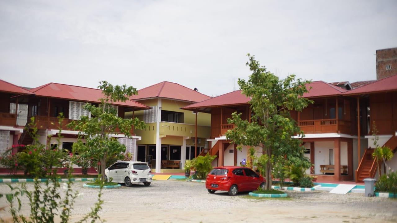 Granada Inn Palu Buitenkant foto